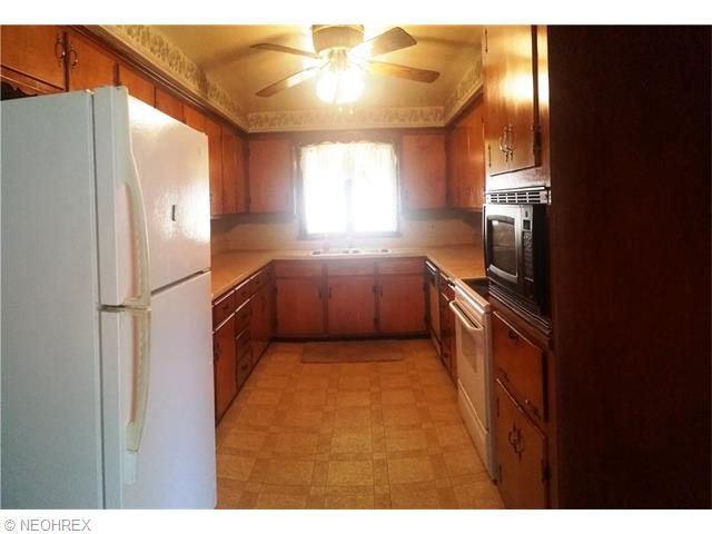 9929 E River Rd, Elyria, OH 44035 photo 5