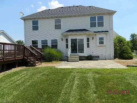 124 Falcon St, Elyria, OH 44035 photo 3