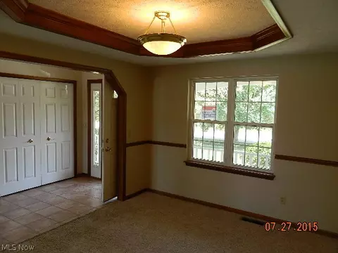 124 Falcon St, Elyria, OH 44035 photo 7