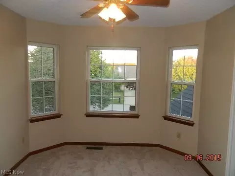 124 Falcon St, Elyria, OH 44035 photo 13