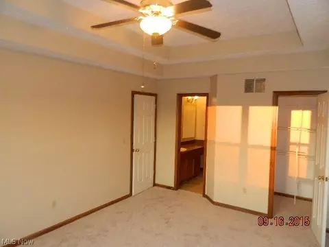 124 Falcon St, Elyria, OH 44035 photo 16
