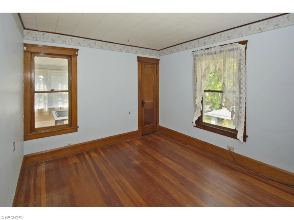 336 Kenyon Ave, Elyria, OH 44035 photo 19