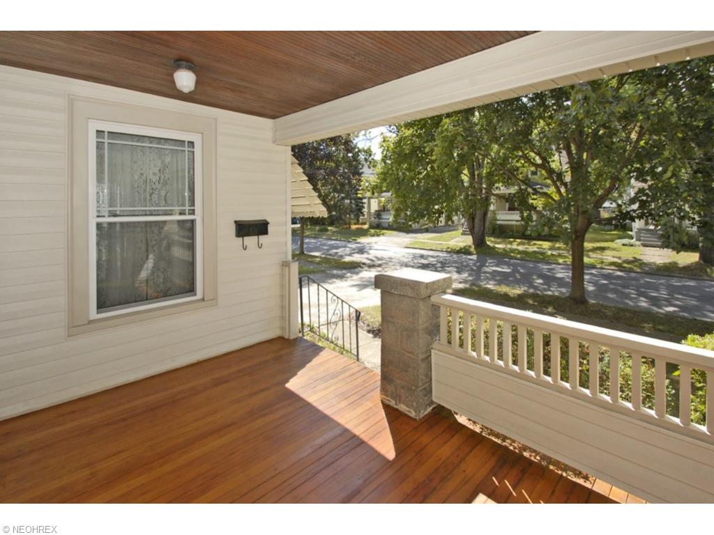 336 Kenyon Ave, Elyria, OH 44035 photo 2