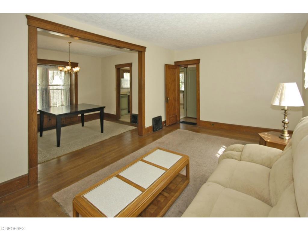 336 Kenyon Ave, Elyria, OH 44035 photo 6