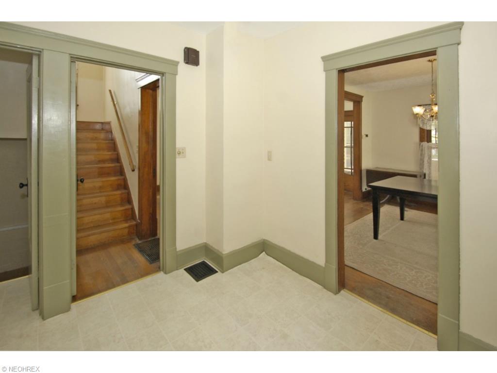 336 Kenyon Ave, Elyria, OH 44035 photo 14