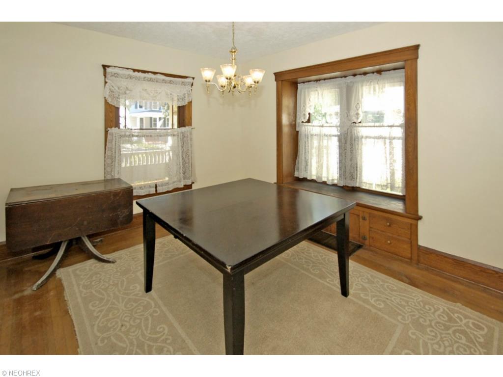 336 Kenyon Ave, Elyria, OH 44035 photo 9