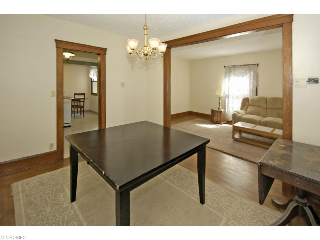 336 Kenyon Ave, Elyria, OH 44035 photo 8