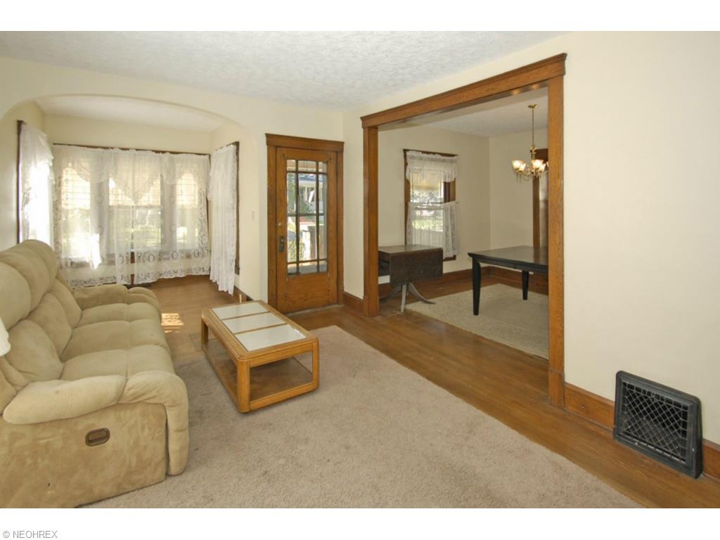 336 Kenyon Ave, Elyria, OH 44035 photo 7