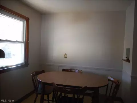 514 W Wilson St, Struthers, OH 44471 photo 9