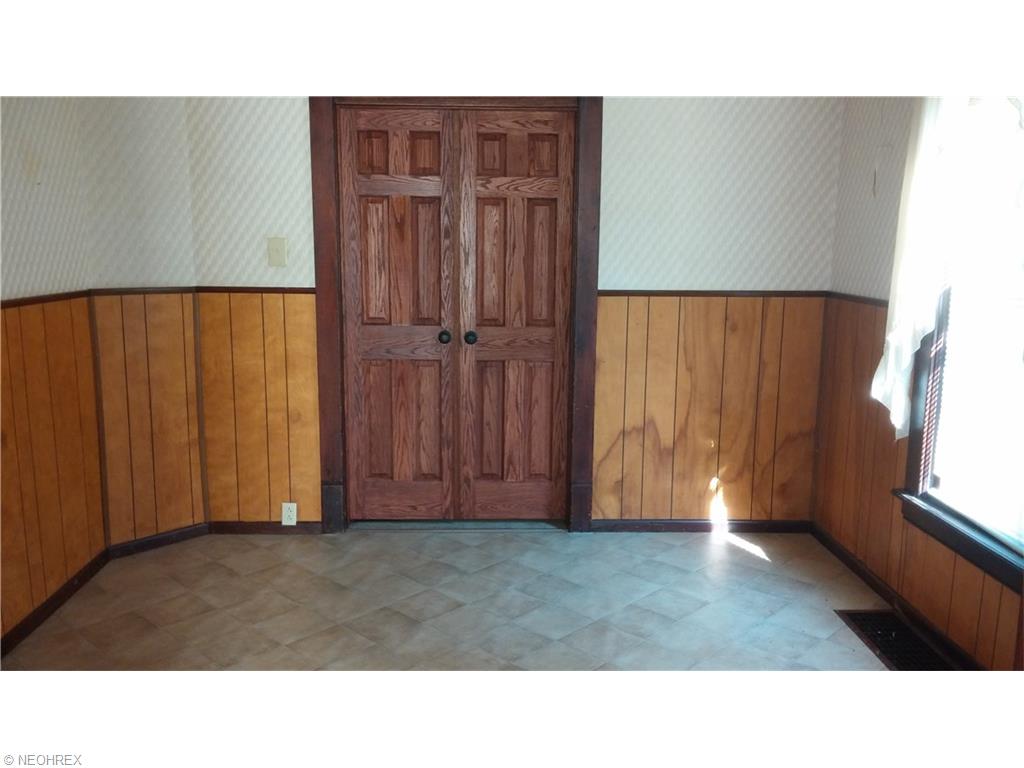 5220 Stark Ave, Ashtabula, OH 44004 photo 8