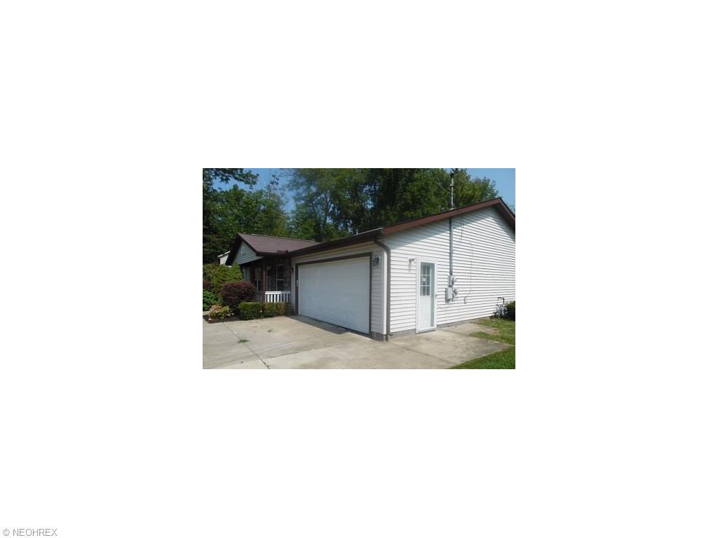 2412 Pleasantview Ave, Ashtabula, OH 44004 photo 3
