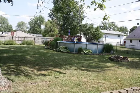 823 Baldwin Ave, Elyria, OH 44035 photo 23