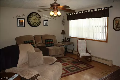 823 Baldwin Ave, Elyria, OH 44035 photo 5