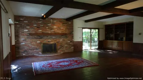 9645 Mentor Rd, Chardon, OH 44024 photo 3