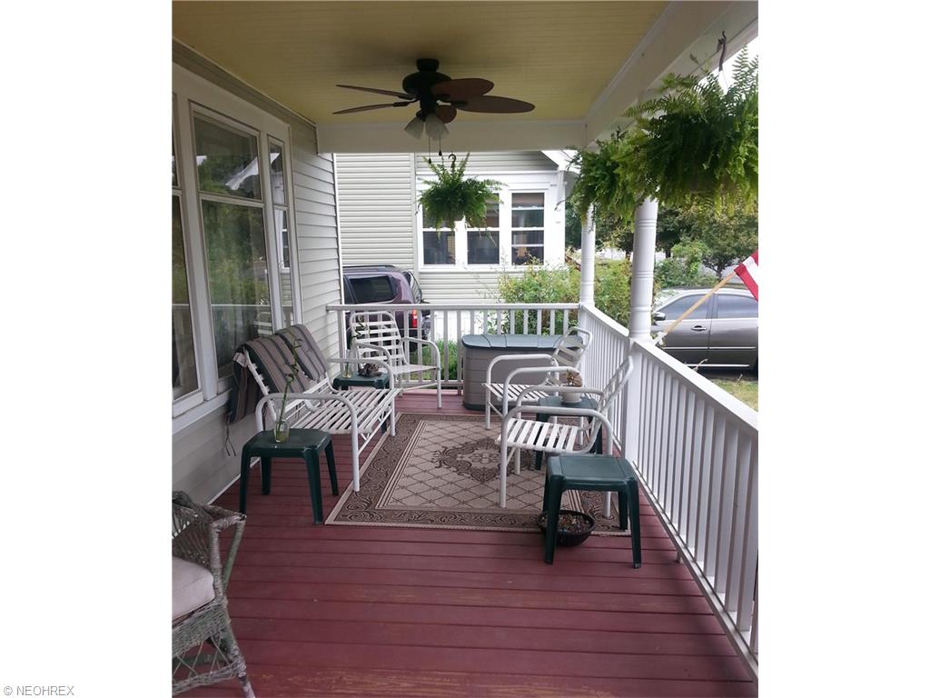 1737 E 46th St, Ashtabula, OH 44004 photo 2