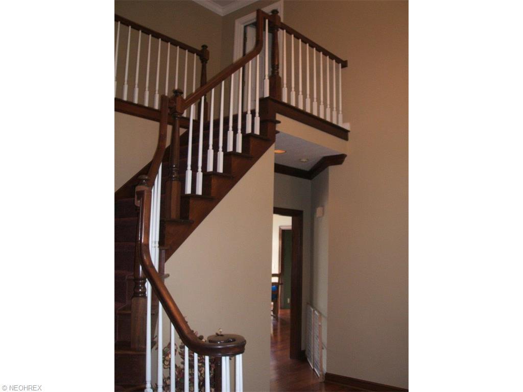 35995 Pepper Dr, Solon, OH 44139 photo 6