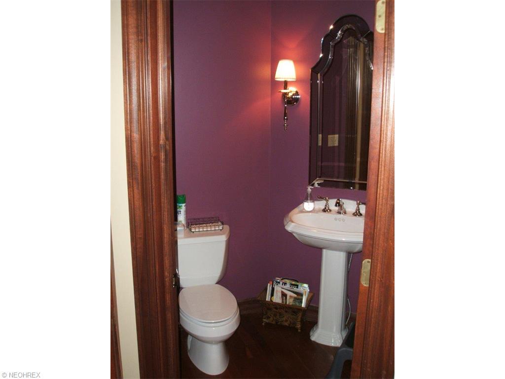35995 Pepper Dr, Solon, OH 44139 photo 18