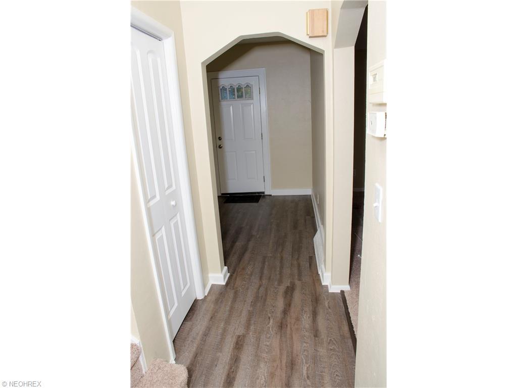 1925 E 29th St, Lorain, OH 44055 photo 8