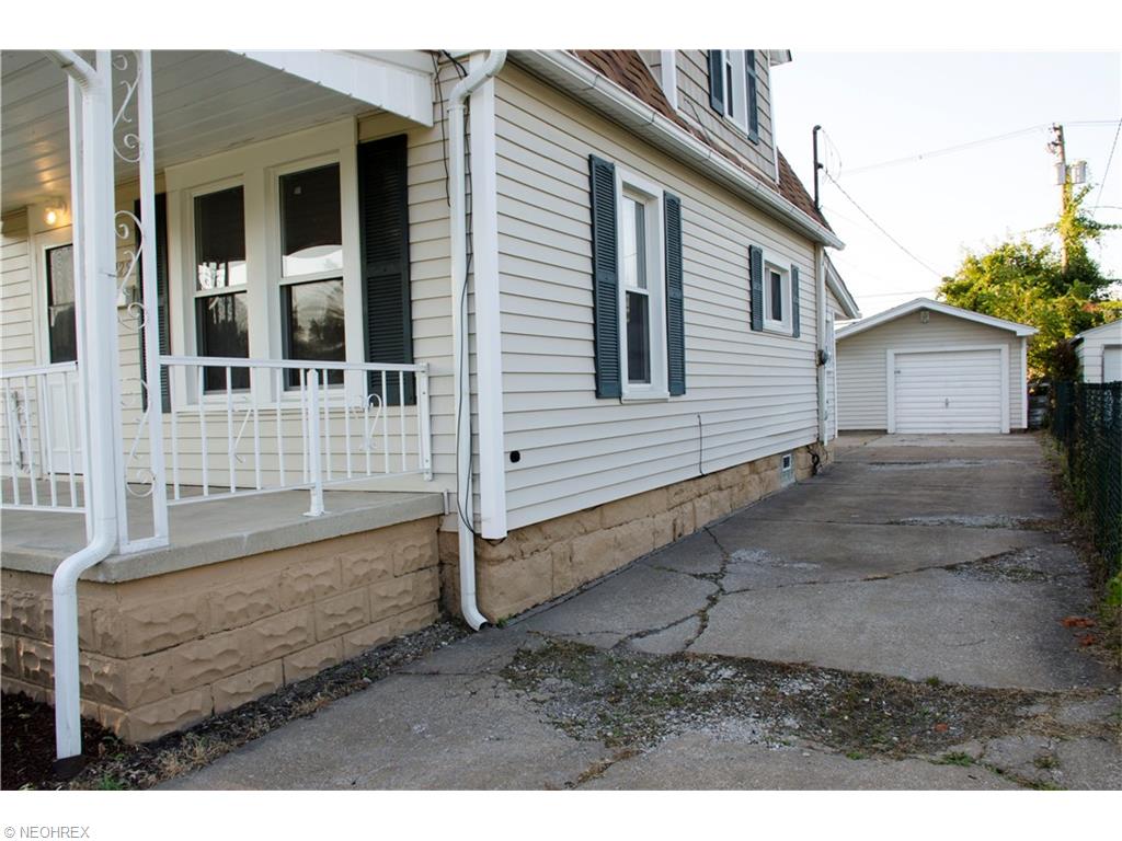 1925 E 29th St, Lorain, OH 44055 photo 2