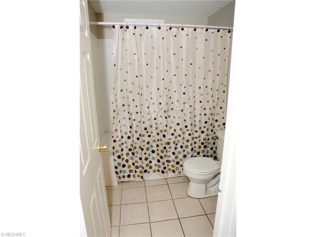 1925 E 29th St, Lorain, OH 44055 photo 11