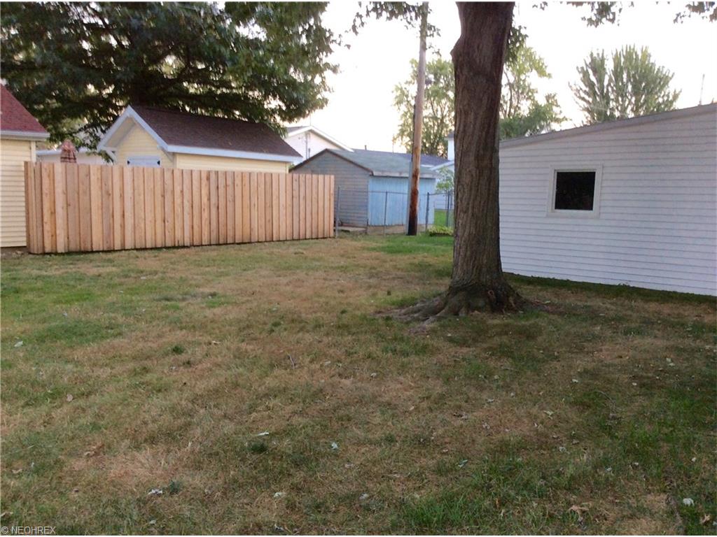 201 Hawthorne St, Elyria, OH 44035 photo 22