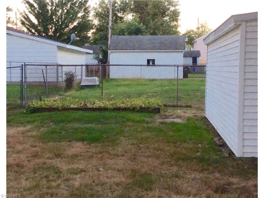 201 Hawthorne St, Elyria, OH 44035 photo 21