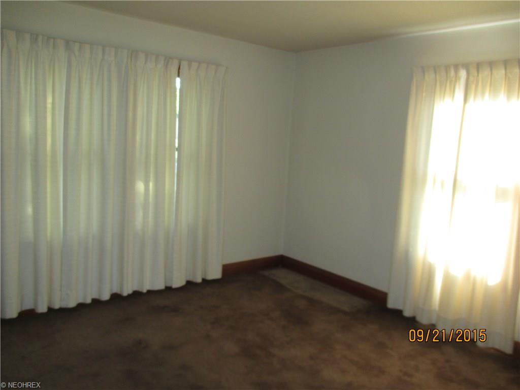 141 Overlook Blvd, Struthers, OH 44471 photo 8