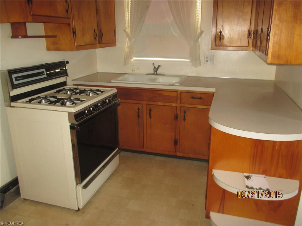 141 Overlook Blvd, Struthers, OH 44471 photo 7