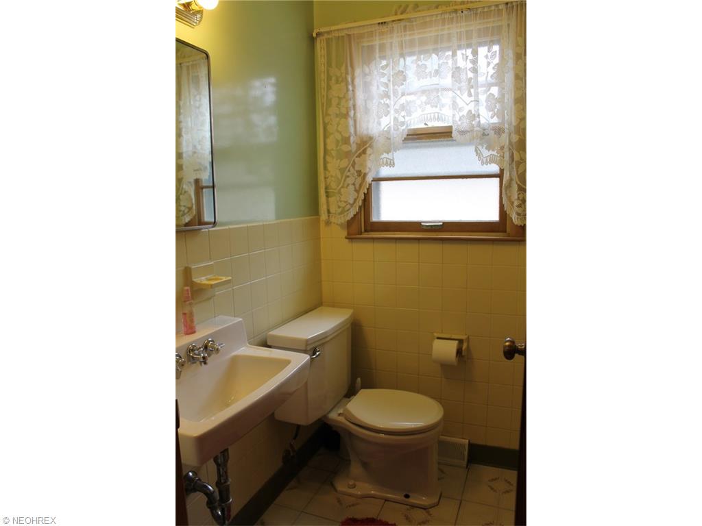 272 Colgate Ave, Elyria, OH 44035 photo 5