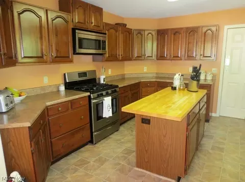 4180 Apache Pl, Copley, OH 44321 photo 9