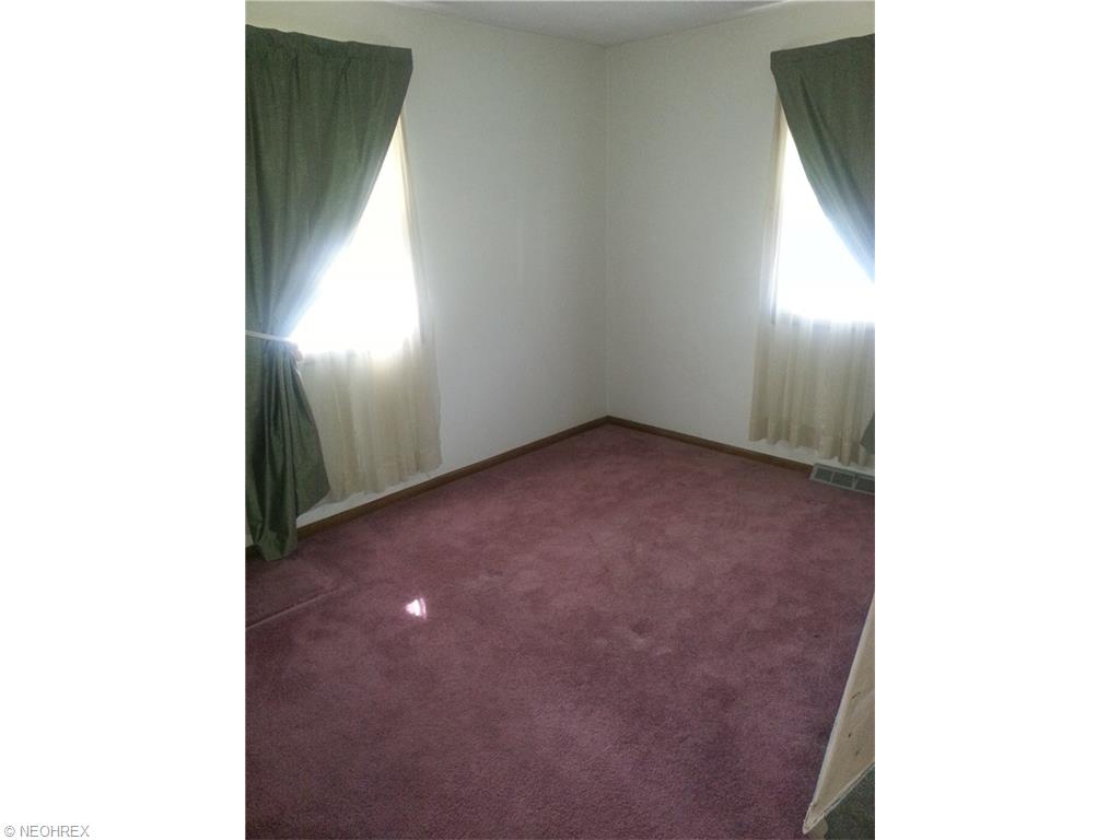 3615 Marshall Ave, Lorain, OH 44053 photo 8