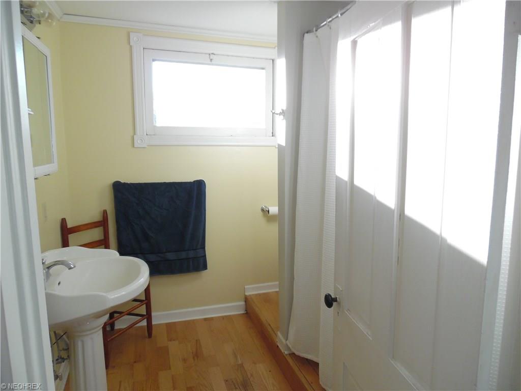 1468 E 3rd St, Salem, OH 44460 photo 8