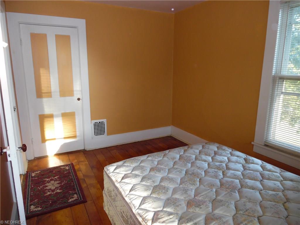 1468 E 3rd St, Salem, OH 44460 photo 12