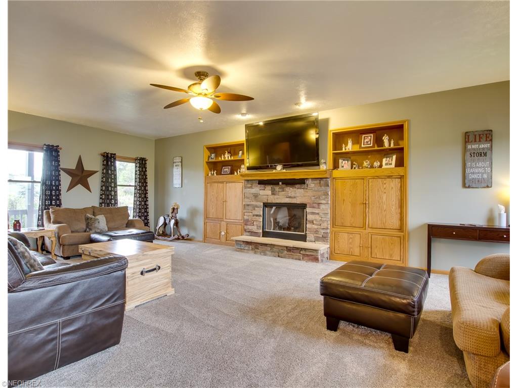 9585 Bascom Rd, Chardon, OH 44024 photo 6