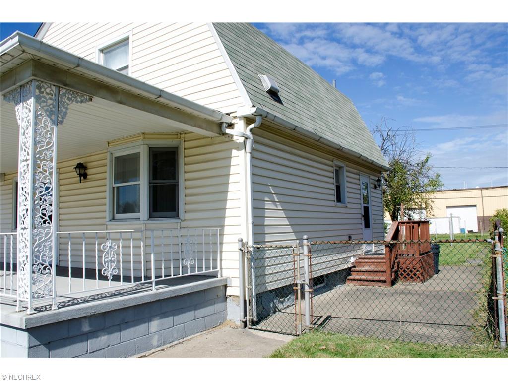 1929 E 29th St, Lorain, OH 44055 photo 3