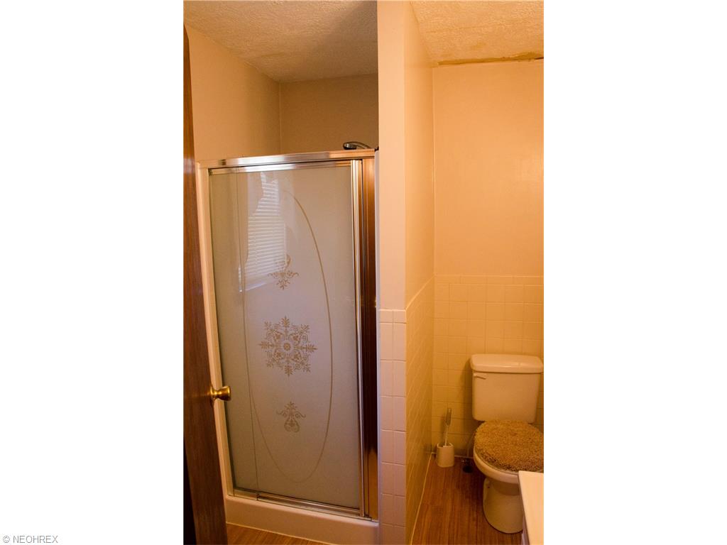 1929 E 29th St, Lorain, OH 44055 photo 10