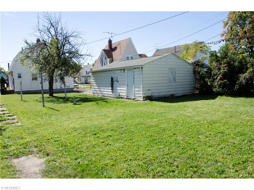 1929 E 29th St, Lorain, OH 44055 photo 6