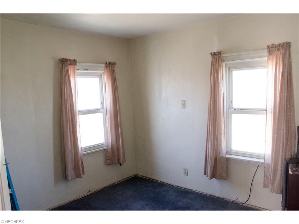 1929 E 29th St, Lorain, OH 44055 photo 16