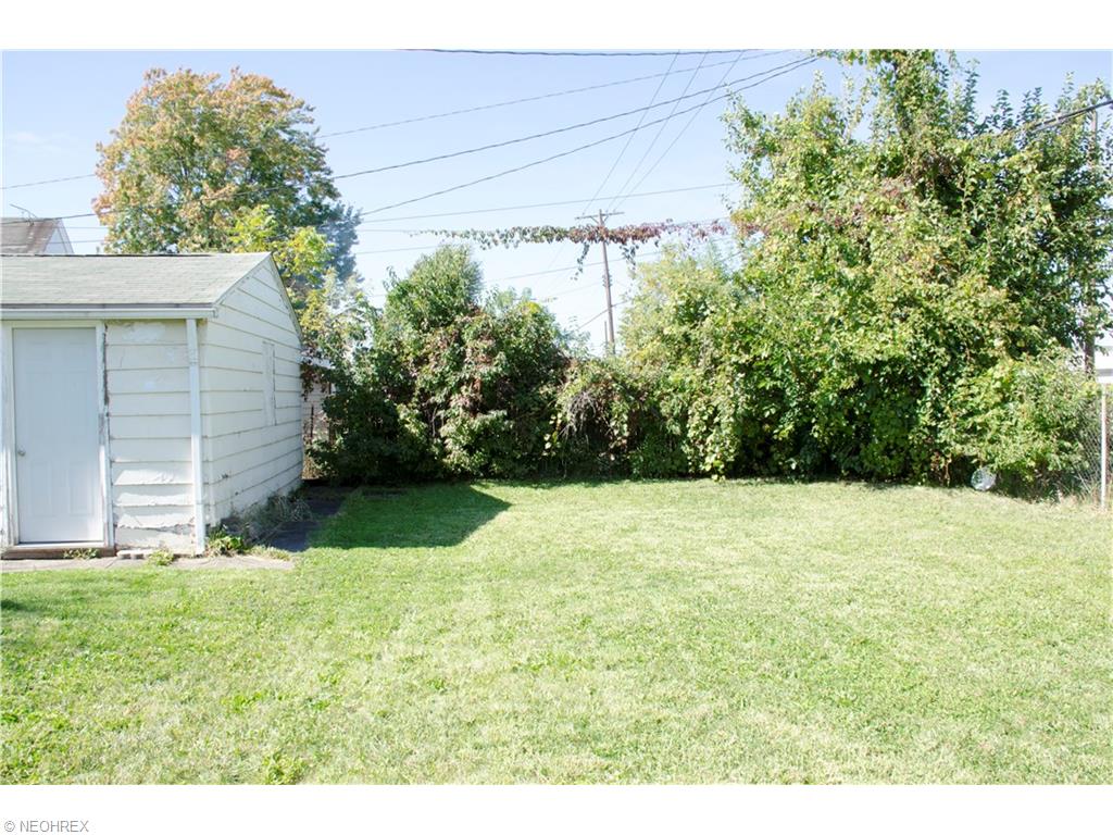 1929 E 29th St, Lorain, OH 44055 photo 5