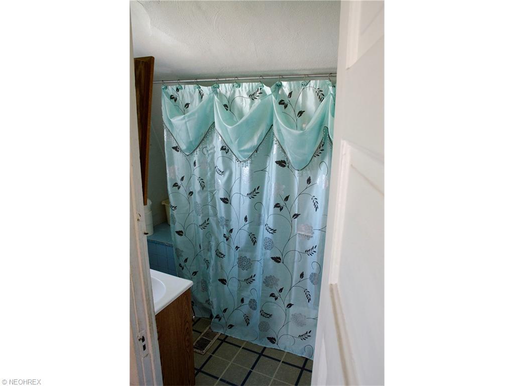 1929 E 29th St, Lorain, OH 44055 photo 15
