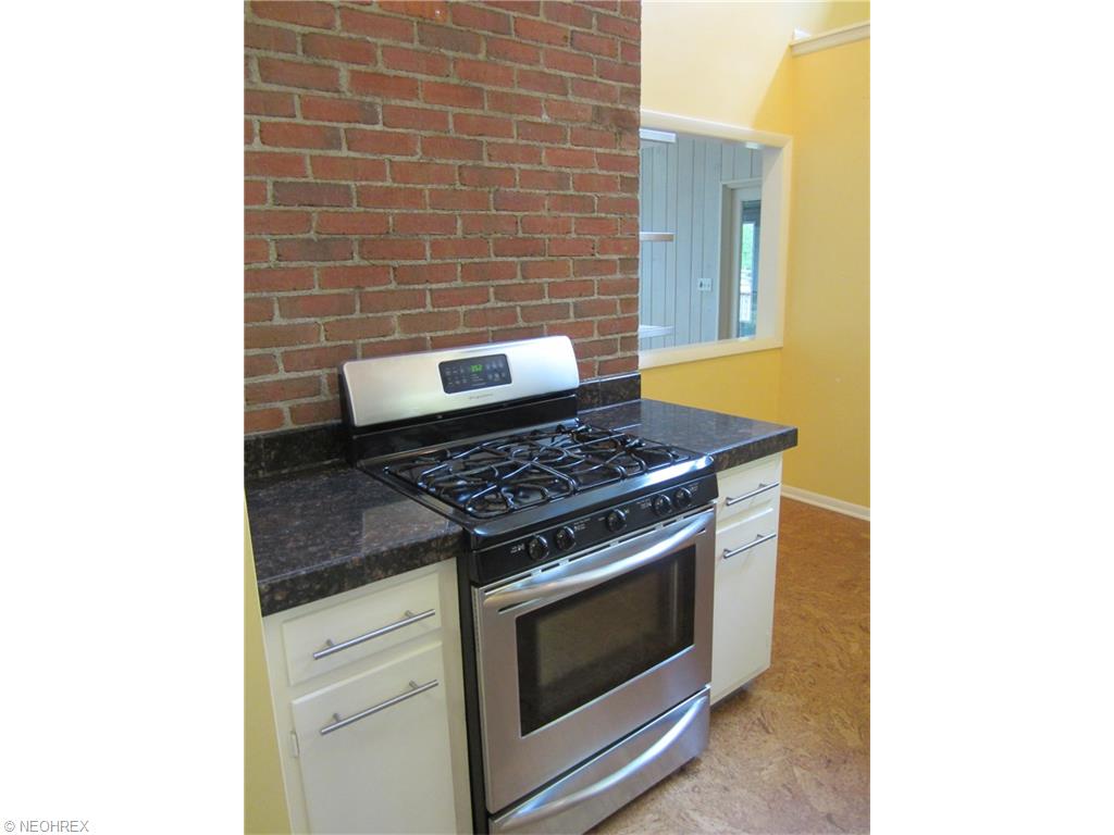  496 Dansel St, Kent, OH 44240 photo 9