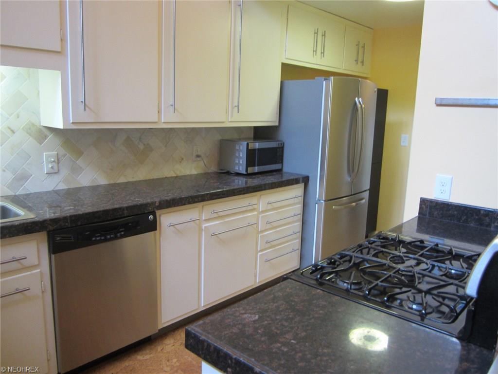  496 Dansel St, Kent, OH 44240 photo 7