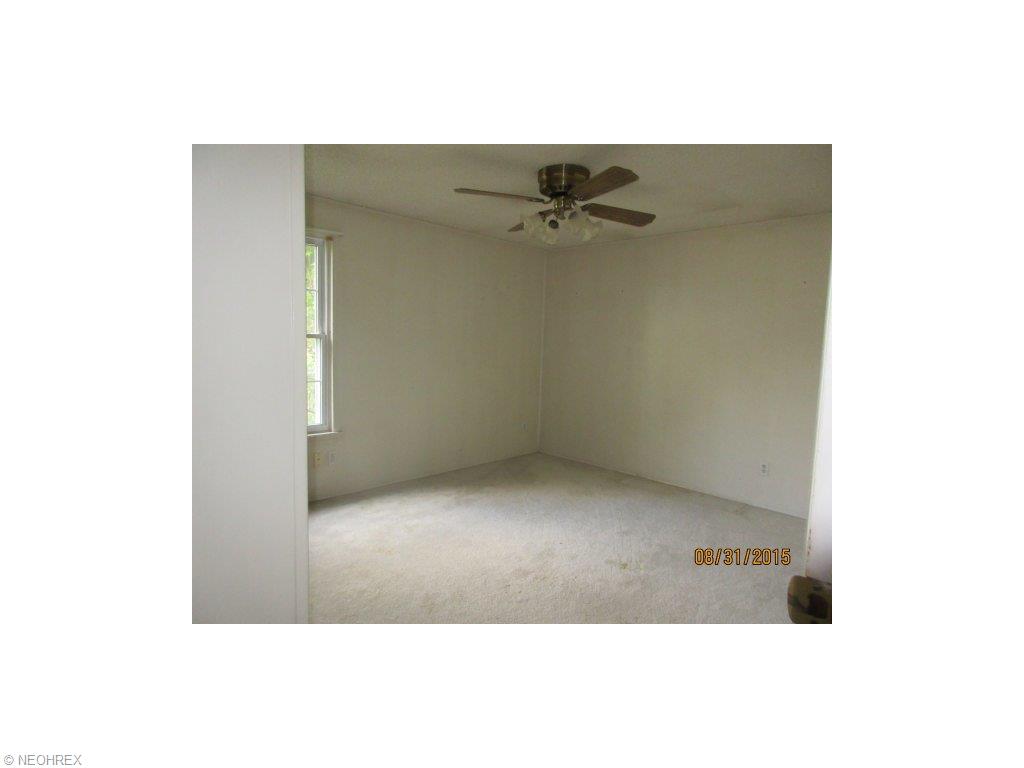 9540 Geneva Dr, Windham, OH 44288 photo 6