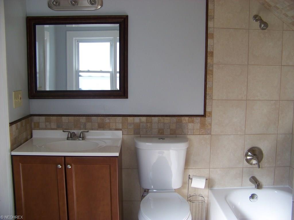 1841 E 34th St, Lorain, OH 44055 photo 7