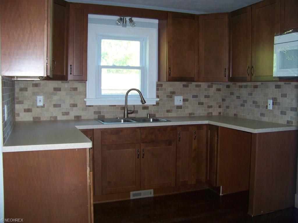 1841 E 34th St, Lorain, OH 44055 photo 6