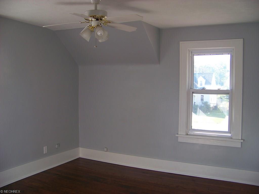1841 E 34th St, Lorain, OH 44055 photo 4