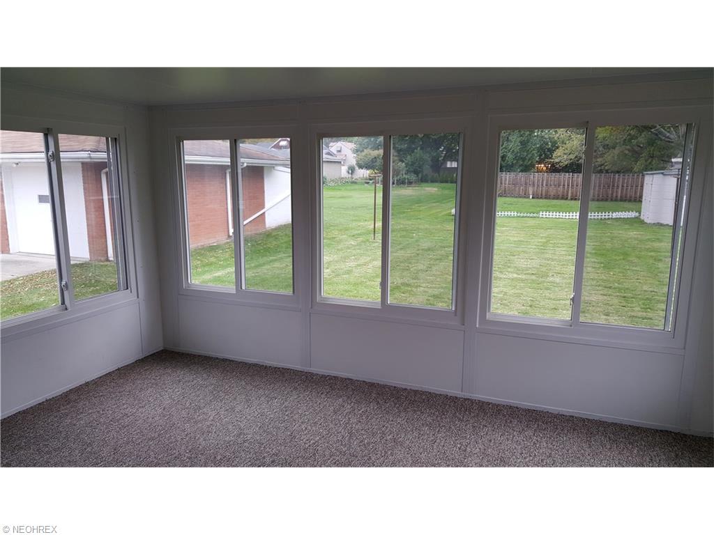 929 5th St, Struthers, OH 44471 photo 11