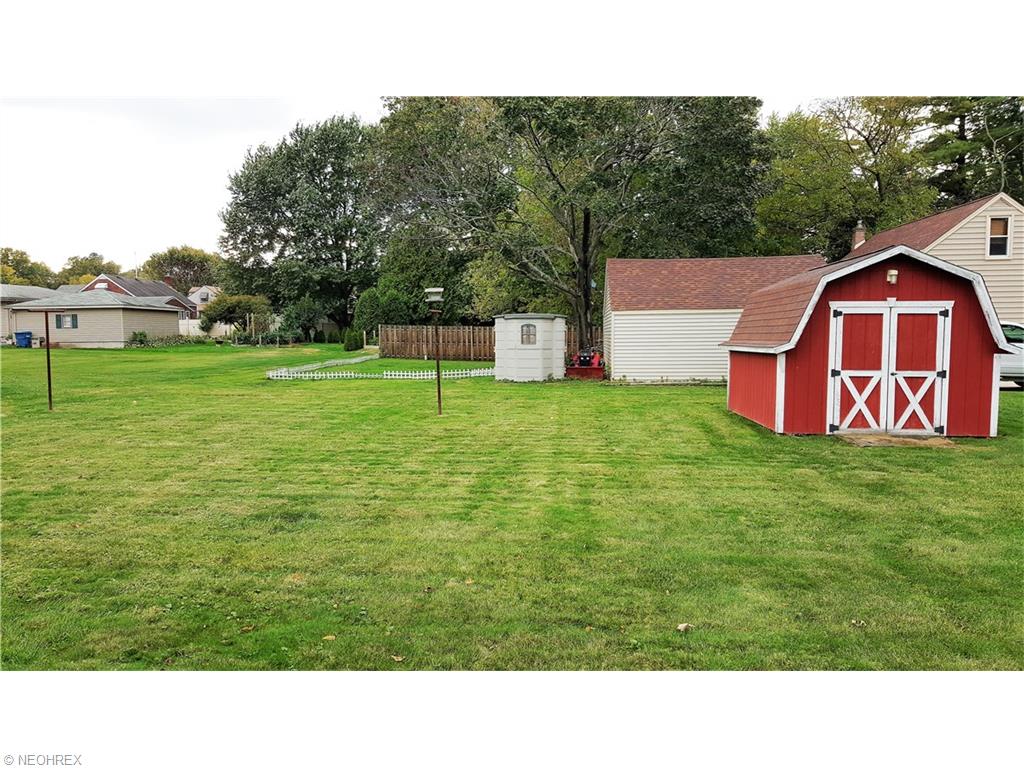 929 5th St, Struthers, OH 44471 photo 14