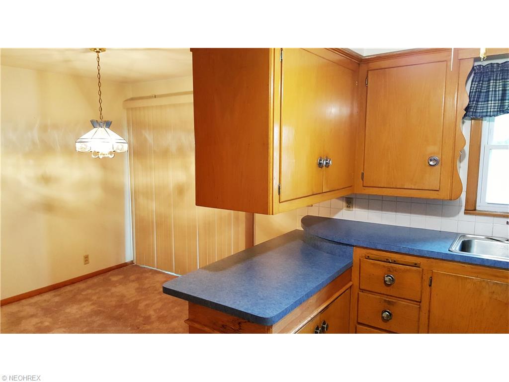 929 5th St, Struthers, OH 44471 photo 6