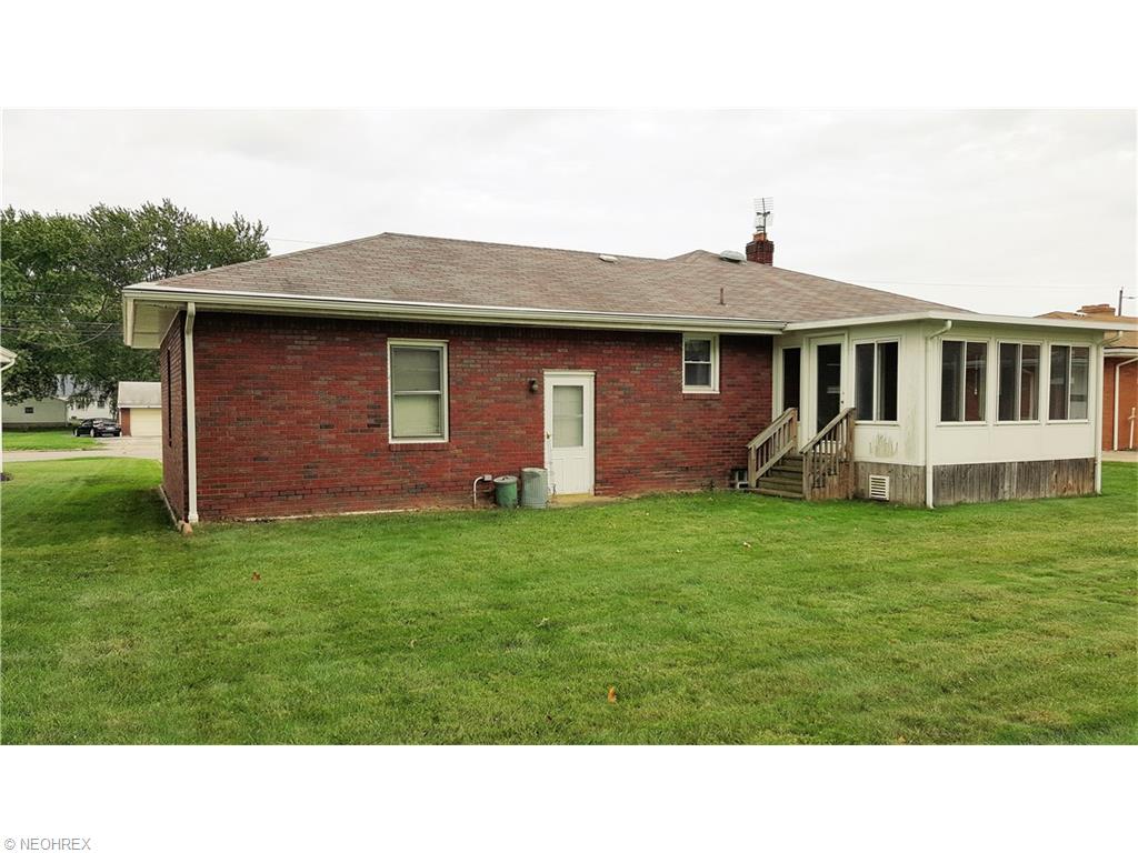 929 5th St, Struthers, OH 44471 photo 12